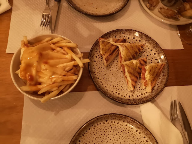 #Places - Xiripitti Adega Caffé | Batatas fritas