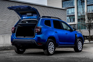 Dacia Duster Commercial (2022) Rear Side