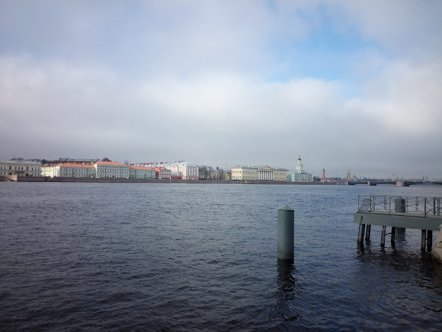 L'île Vassilievsky et la Neva