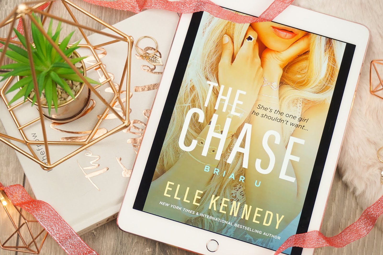 Book Review The Chase Briar U 1 By Elle Kennedy Em S Editorial