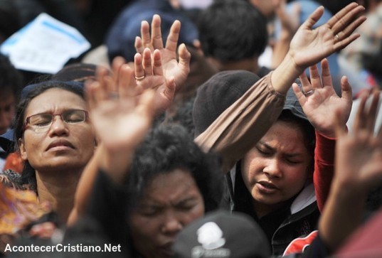 Cristianos perseguidos por su fe en Indonesia