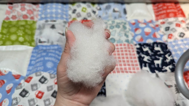Snowball sized Poly-Fil for making the puffs of a puff quilt