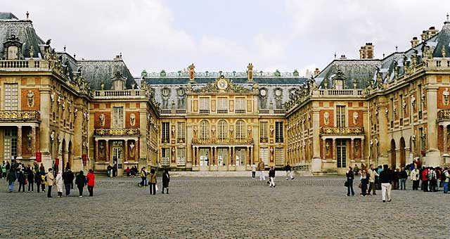 The Palace | Welcome to the Palace of Versailles, From the inside, France