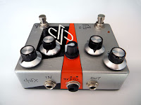 dpFX FuzZ-2 Bass w/ clean blend, octave-up & mids filter