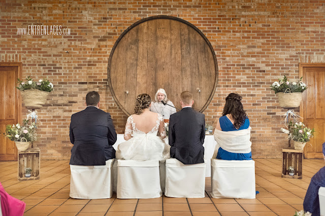 fotografia_de_boda_villaviciosa_asturias_restaurante_amandi_Llagar_sidra_cortina_estudio_dacar_entrenlaces