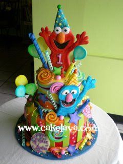 Sesame Street Birthday Cakes on Baby Elmo Birthday Cake