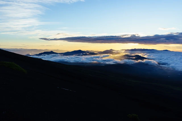 朝日に染まる雲海～富士山・御殿場ルート