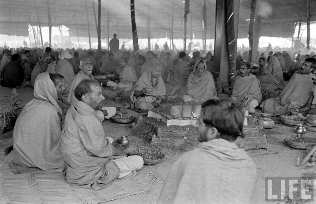 Maha-Yagya (Yajna or Yagna) Performed for World Peace during World War II on Banks of River Yamuna, Delhi, India | Rare & Old Vintage Photos (1944) - Part 3