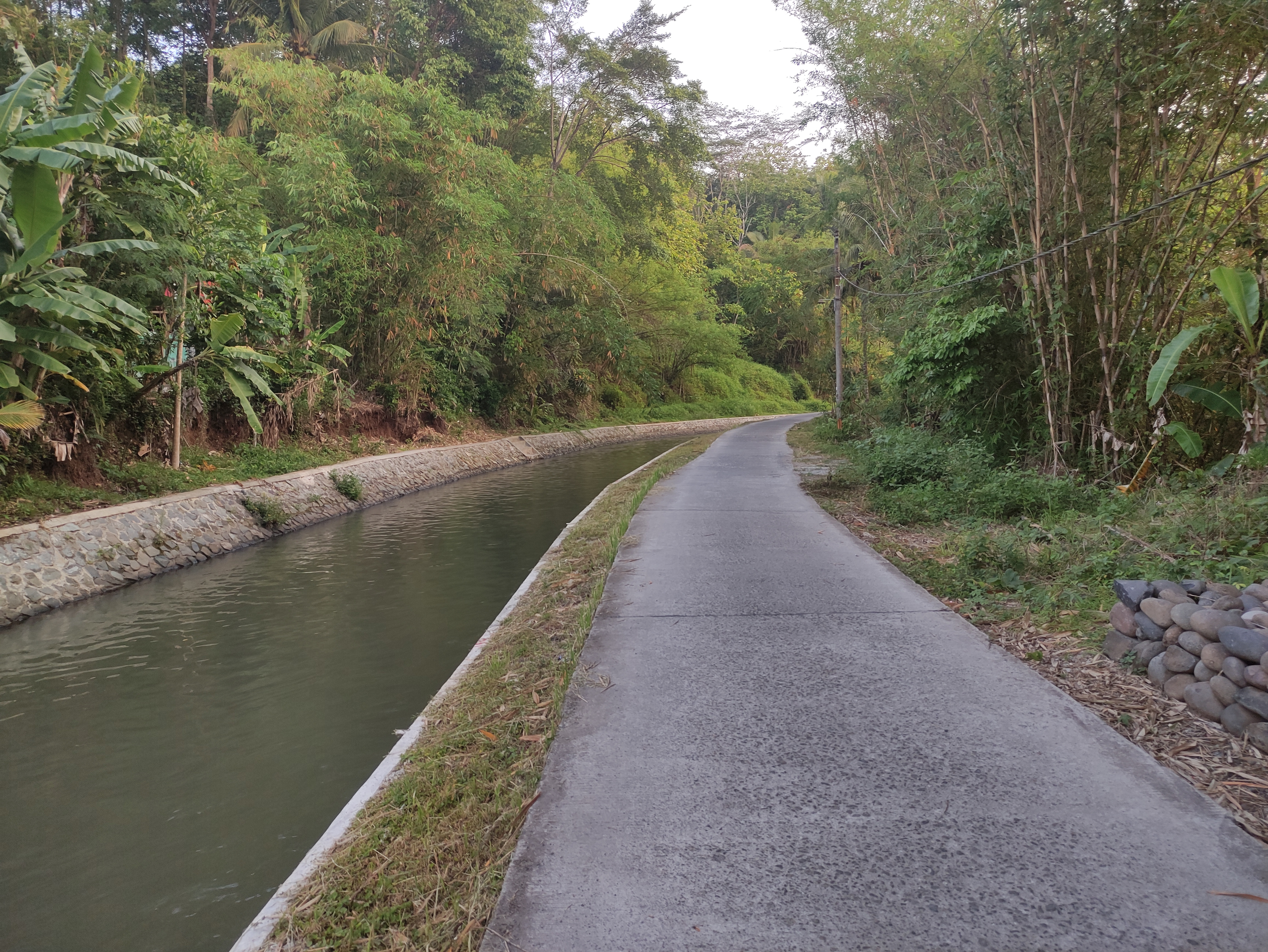 Sungai Kedung Putri setelah di revitalisasi