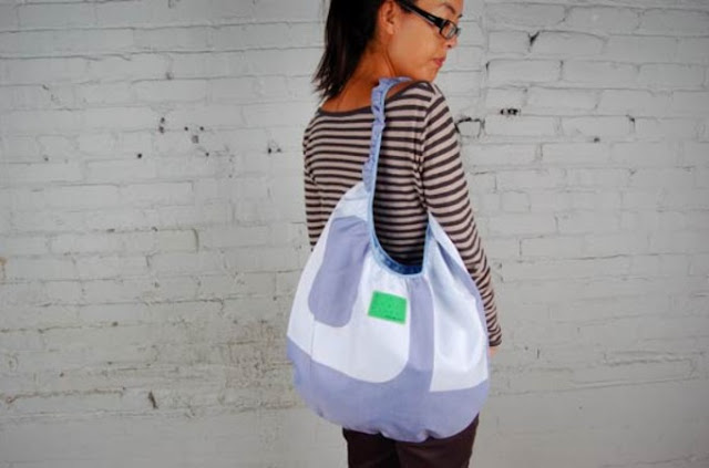 poketo, eco party mearry Upcycling: bolsas feitas com outdoors de rua