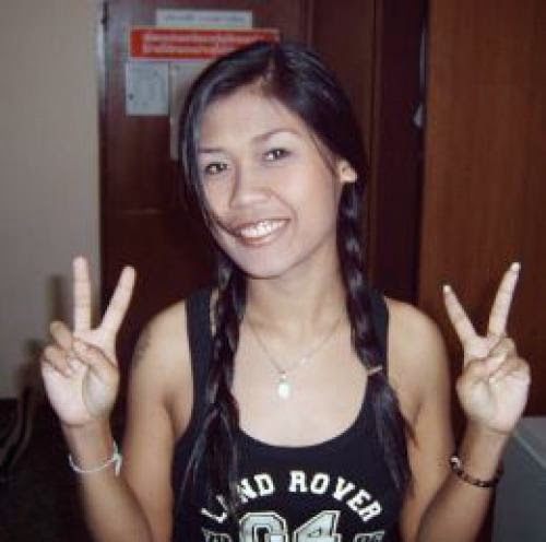Does Your Thai Bar Girl Love You Or Your Money