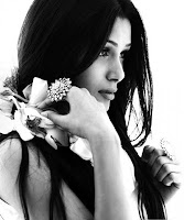 Freida Pinto Sizzling Hot Elle India Photoshoot