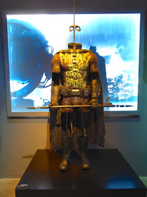 Dead Robin costume Batman v Superman