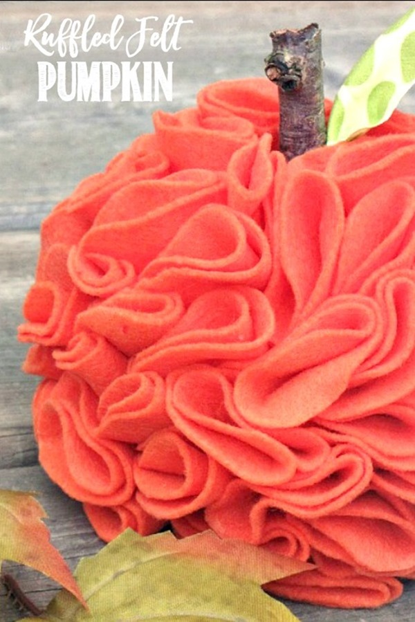 Ruffled-felt-pumpkin
