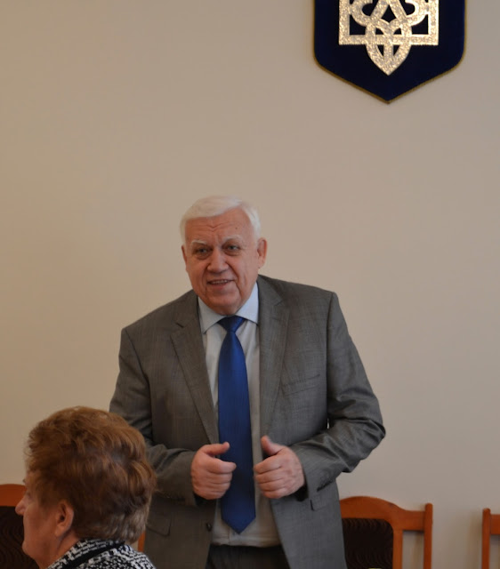 Ректор университета В.С.Шебанин поздравил всех учителей с Днём работника образования 2015.
