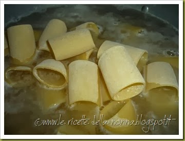 Paccheri con peperonata e salsiccia (5)