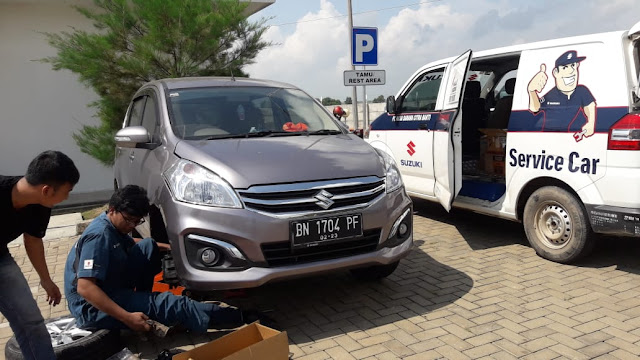 Bermasalah di jalan hubungi Suzuki Service Car