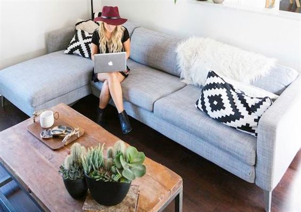 Corner sofas and sectionals for small spaces