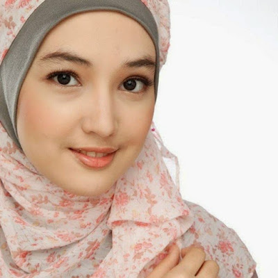 Hijab dan Make Up Cantik Cara Hijab dan Make Up Cantik
