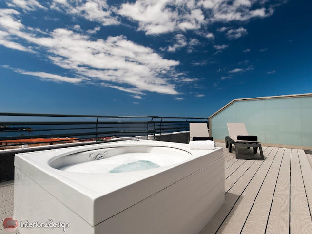 Luxury Bathtub & Jacuzzi Design Ideas