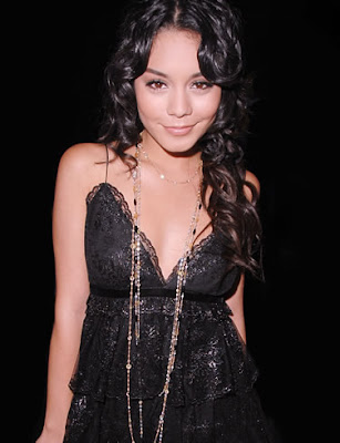 vanessa_anne_hudgens_wallpaper_04