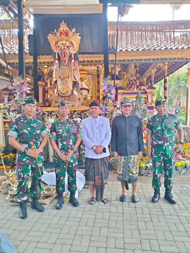 Dandim 1616/Gianyar Hadiri Puncak Acara Pelebon Alm. Tjokorda Bagus Santaka dan Alm.Anak Agung Istri Putra Puri Ubud