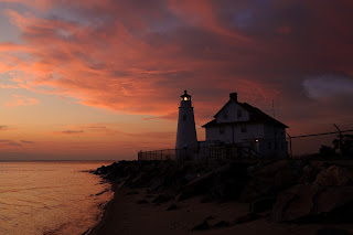 Lighthouse underexposed source photo (copyright Ferrell McCollough and provided by HDRSoft)