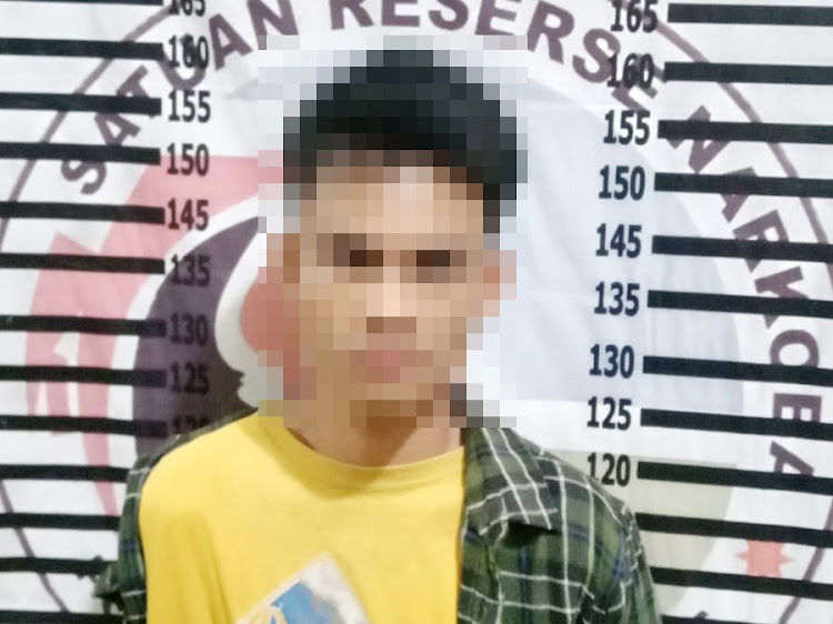 Seorang Petani di Tulang Bawang Ditangkap Polisi karena Kedapatan Membawa Bungkusan Ini