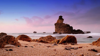 pantai tersembunyi di Pacitan, pantai di Pacitan