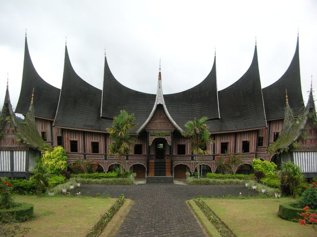  Rumah Gadang Arsitektur Rumah Adat Unik di Indonesia My hoMe