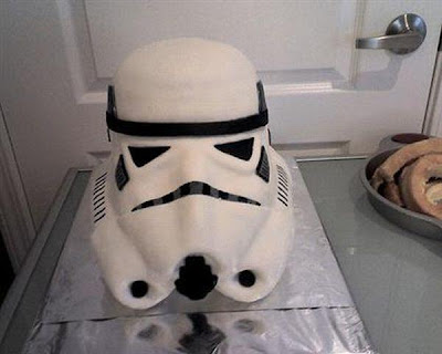 Star wars cake Seen On www.coolpicturegallery.net