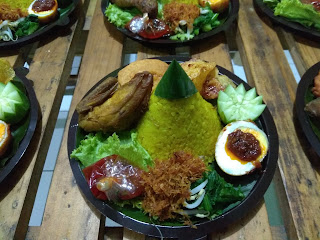 Tumpeng Mini