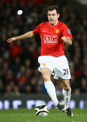 Darron Gibson-Manchester United-Republic of Ireland-Midfielder-Pictures