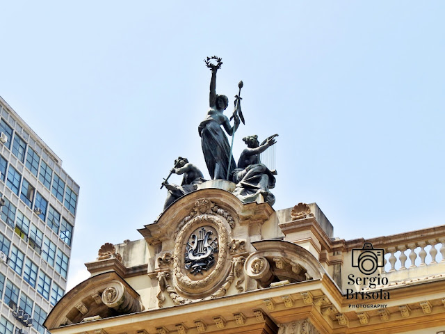 Conjunto escultórico Música do Theatro Municipal de São Paulo