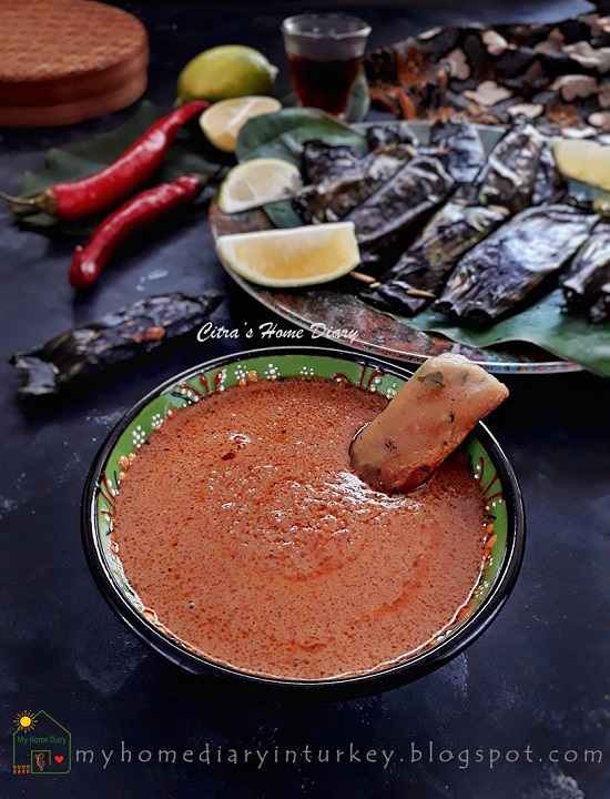 Otak-otak bakar bumbu kacang / Indonesian Grilled Fish Cake in banana leaf | Çitra's Home Diary. #otakotakbakar #indonesianfoodrecipe #otakotakikan #grilledfishcake #peanutsauce #Indonesiantraditionalsnack