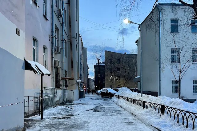 Печатников переулок, Колокольников переулок, дворы