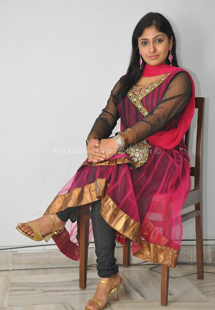 Actress Monoka latest cute photos in salwar