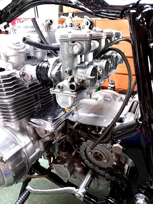 Honda CB500K1 carburetors with new boots
