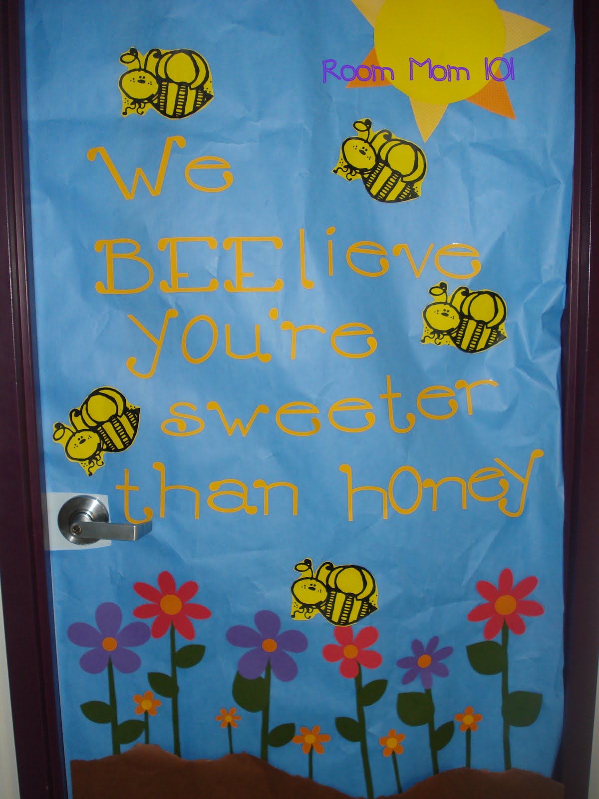 back to school door decorating pictures Teacher Appreciation Door Decorating Ideas Bees | 1200 x 1600