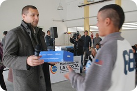 Intendente Juan Pablo de Jesús entregó netbooks en escuela secundaria de Aguas Verdes