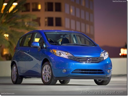 Nissan-Versa_Note_2014_800x600_wallpaper_03