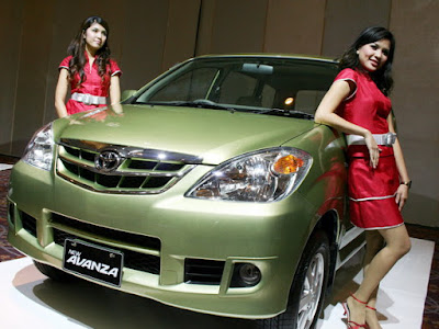 Toyota Avanza front side