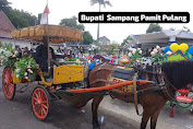 Bupati Sampang Melaksanakan Acara Pamit Kepada Warga Sampang, Dengan Kendaraan tradisional Kereta kencana (Delman).