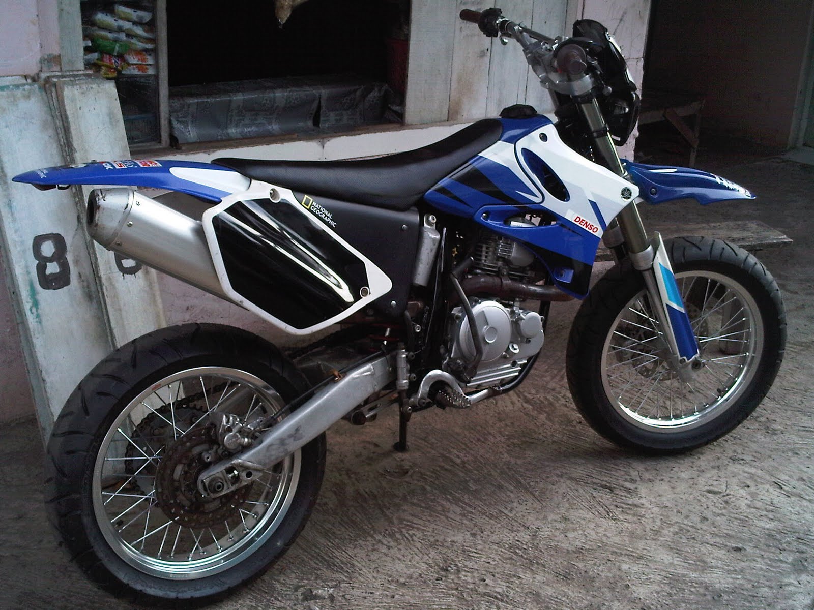 MOTORCROSS GRASSTRACK SUPERMOTTO SUZUKI SMASH SUPERMOTO