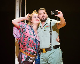 Eleanor Dennis, Eric Cutler - Carmen - ENO - photo Alastair Muir