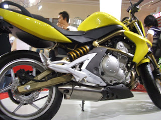 kawasaki ER6n show contest