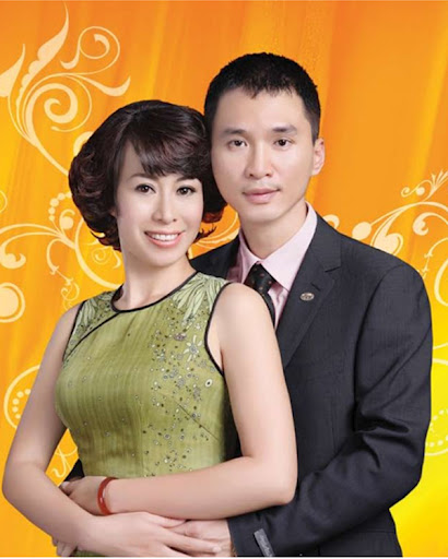 Tran Pham Binh & Nguyen Thi Viet Nga  Amway