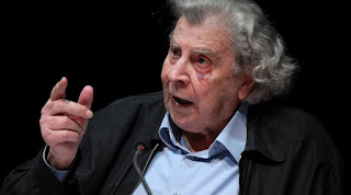 http://www.protothema.gr/politics/article/580261/mikis-theodorakis-ena-aristerodexio-morfoma-suneidita-katastrefei-ti-hora/