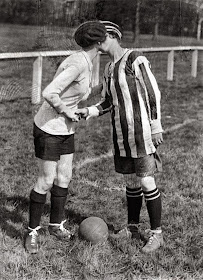 Partido de fútbol femenino 1920