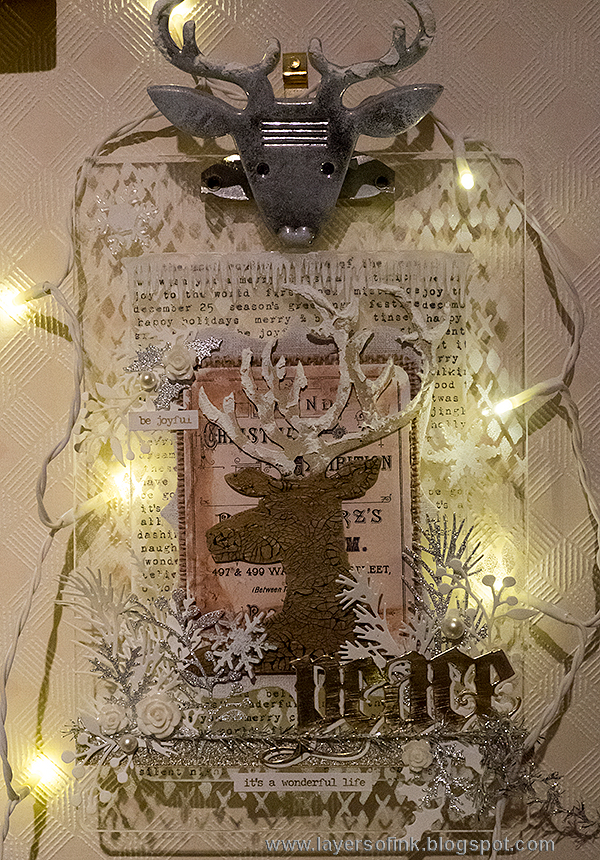 Layers of ink - Frosty Deer Clipboard Tutorial by Anna-Karin, with Sizzix dies by Tim Holtz.